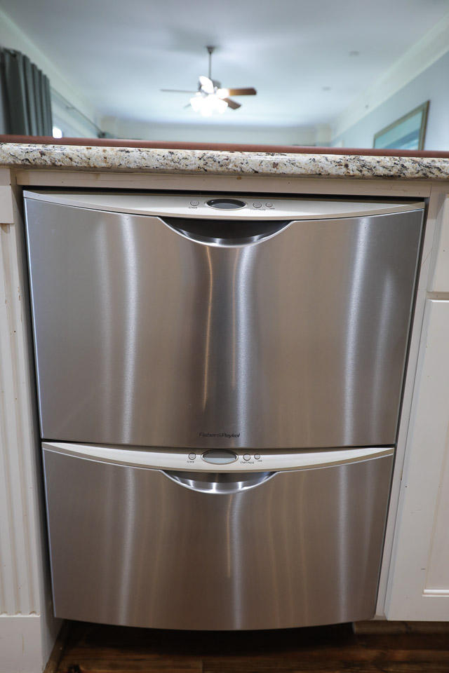 ONE WATER PLACE AT KELLY PLANTATION - Residential