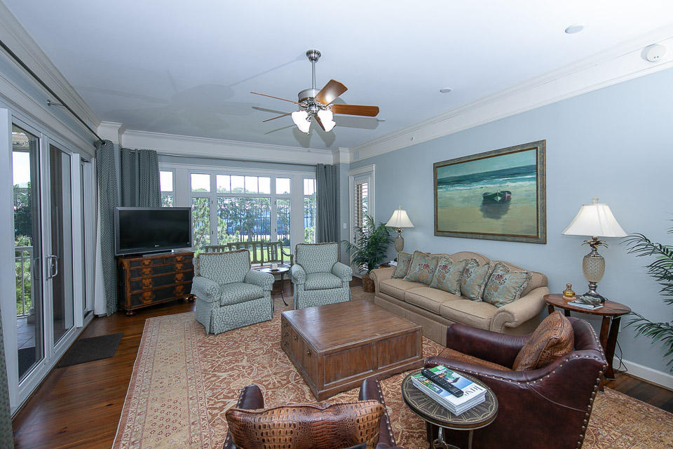 ONE WATER PLACE AT KELLY PLANTATION - Residential