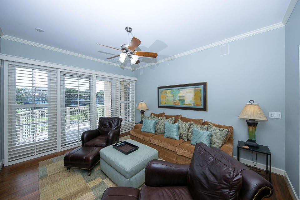 ONE WATER PLACE AT KELLY PLANTATION - Residential