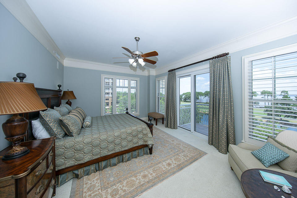 ONE WATER PLACE AT KELLY PLANTATION - Residential