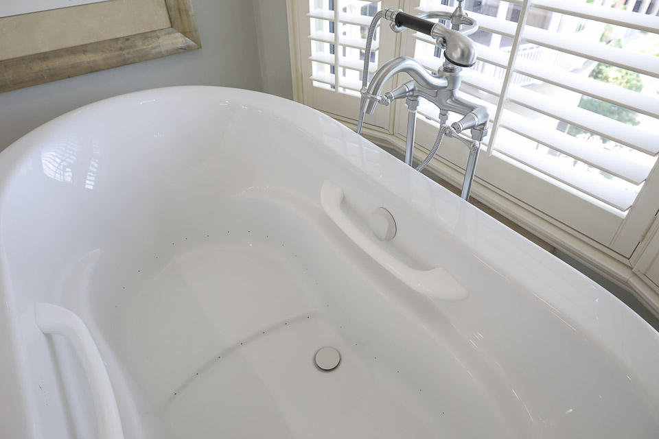 ONE WATER PLACE AT KELLY PLANTATION - Residential