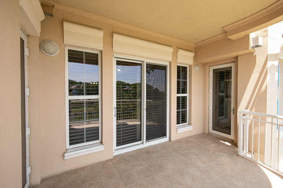 ONE WATER PLACE AT KELLY PLANTATION - Residential