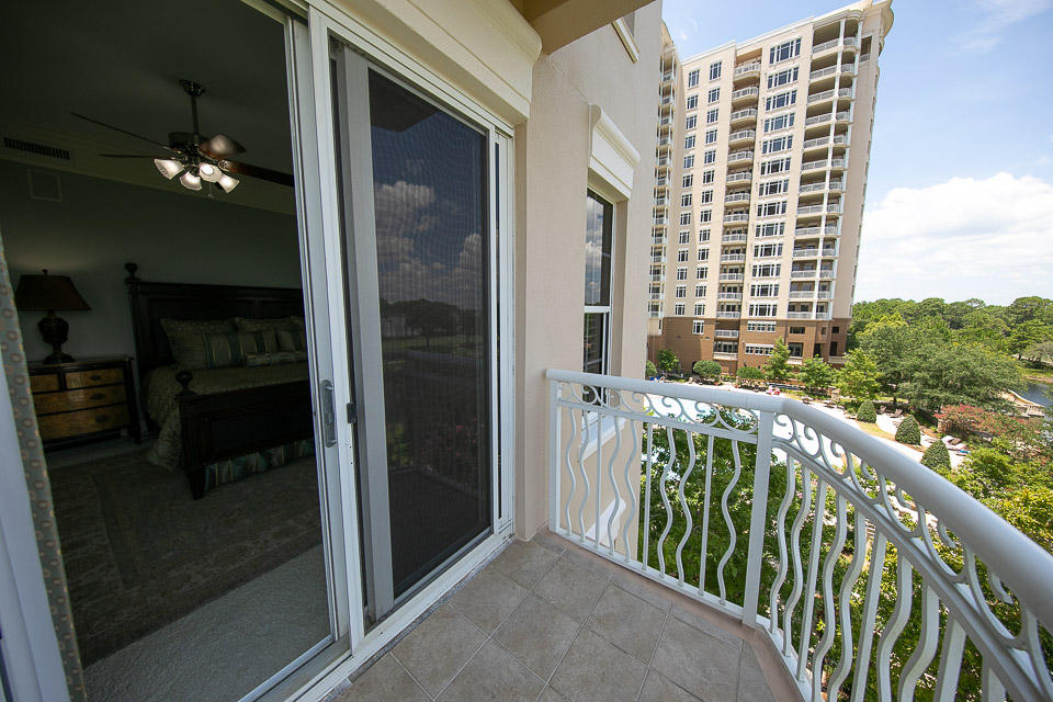 ONE WATER PLACE AT KELLY PLANTATION - Residential