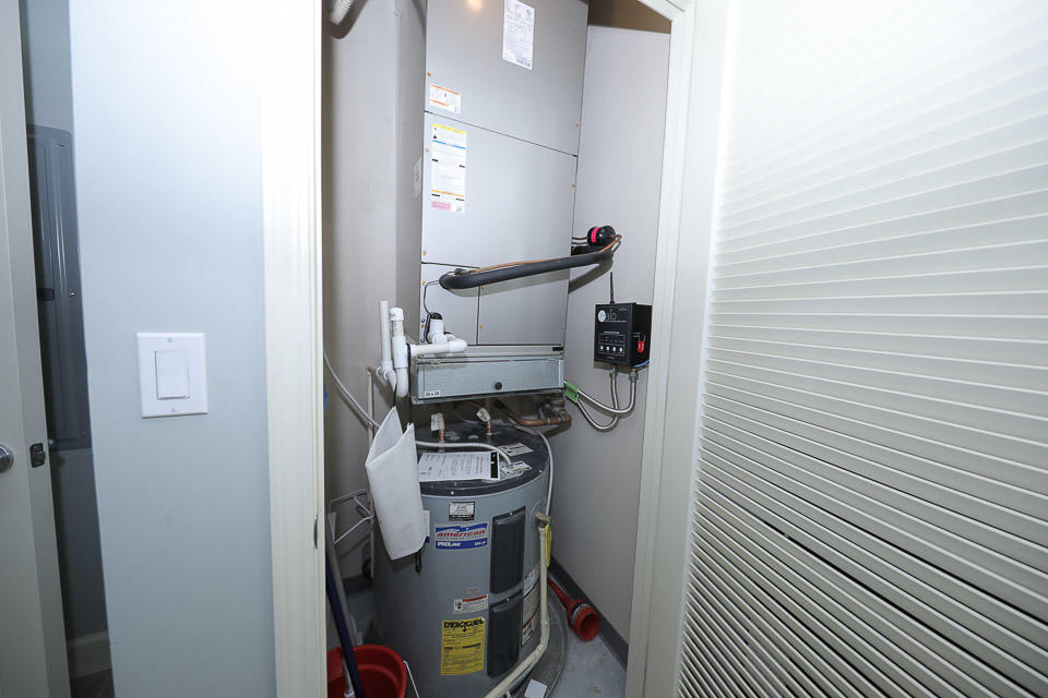 ONE WATER PLACE AT KELLY PLANTATION - Residential