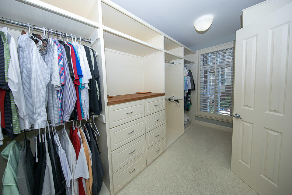 ONE WATER PLACE AT KELLY PLANTATION - Residential