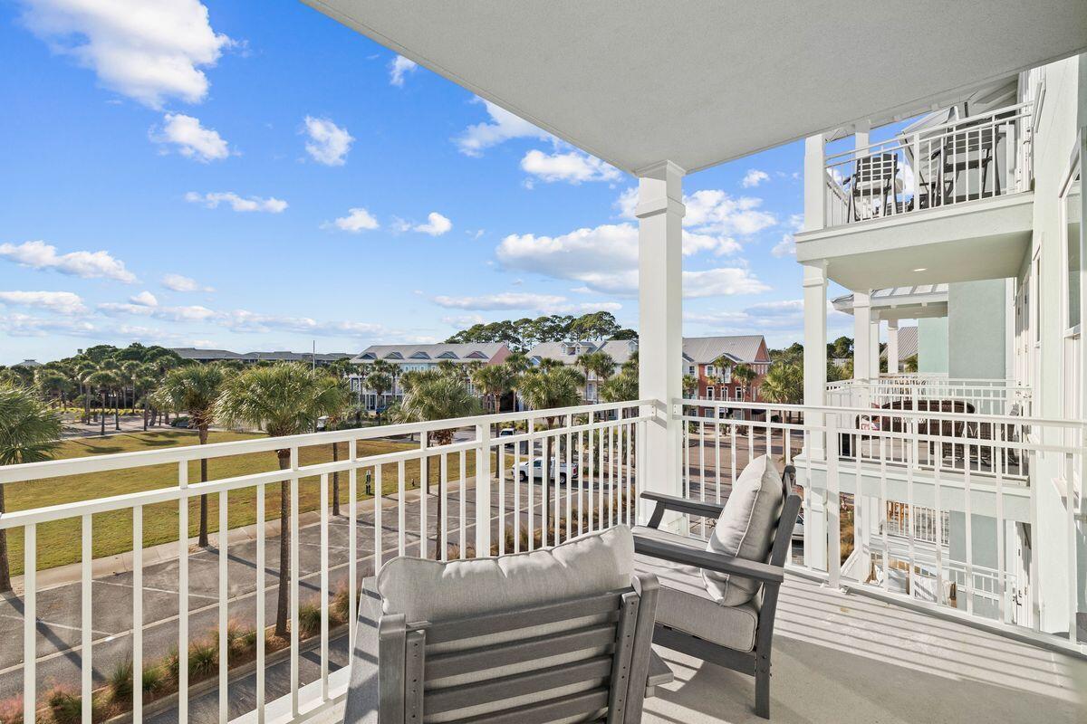 GULF PLACE RESIDENCES - Residential