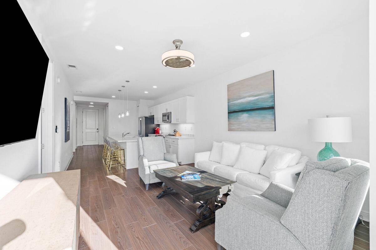 GULF PLACE RESIDENCES - Residential