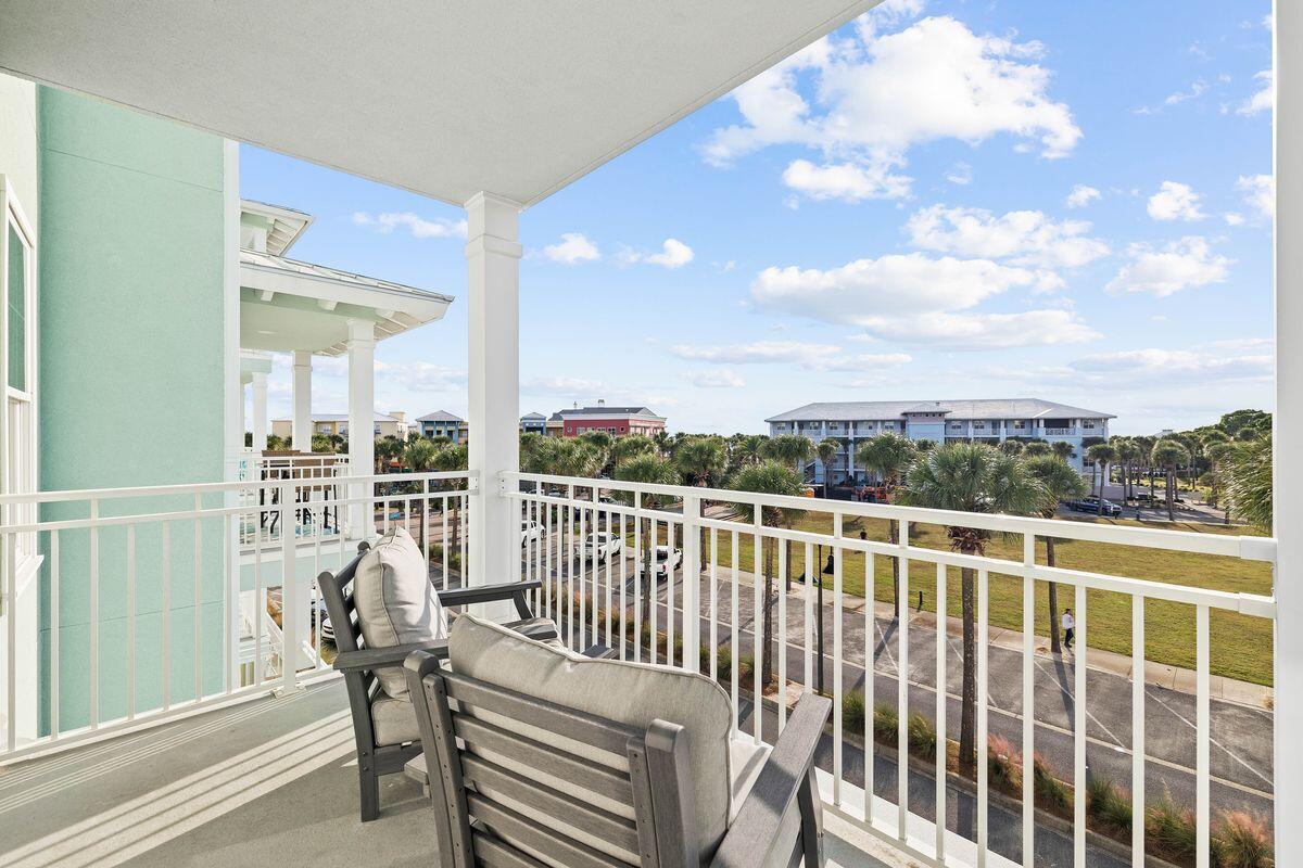 GULF PLACE RESIDENCES - Residential