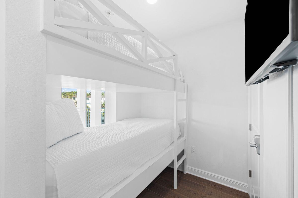 GULF PLACE RESIDENCES - Residential