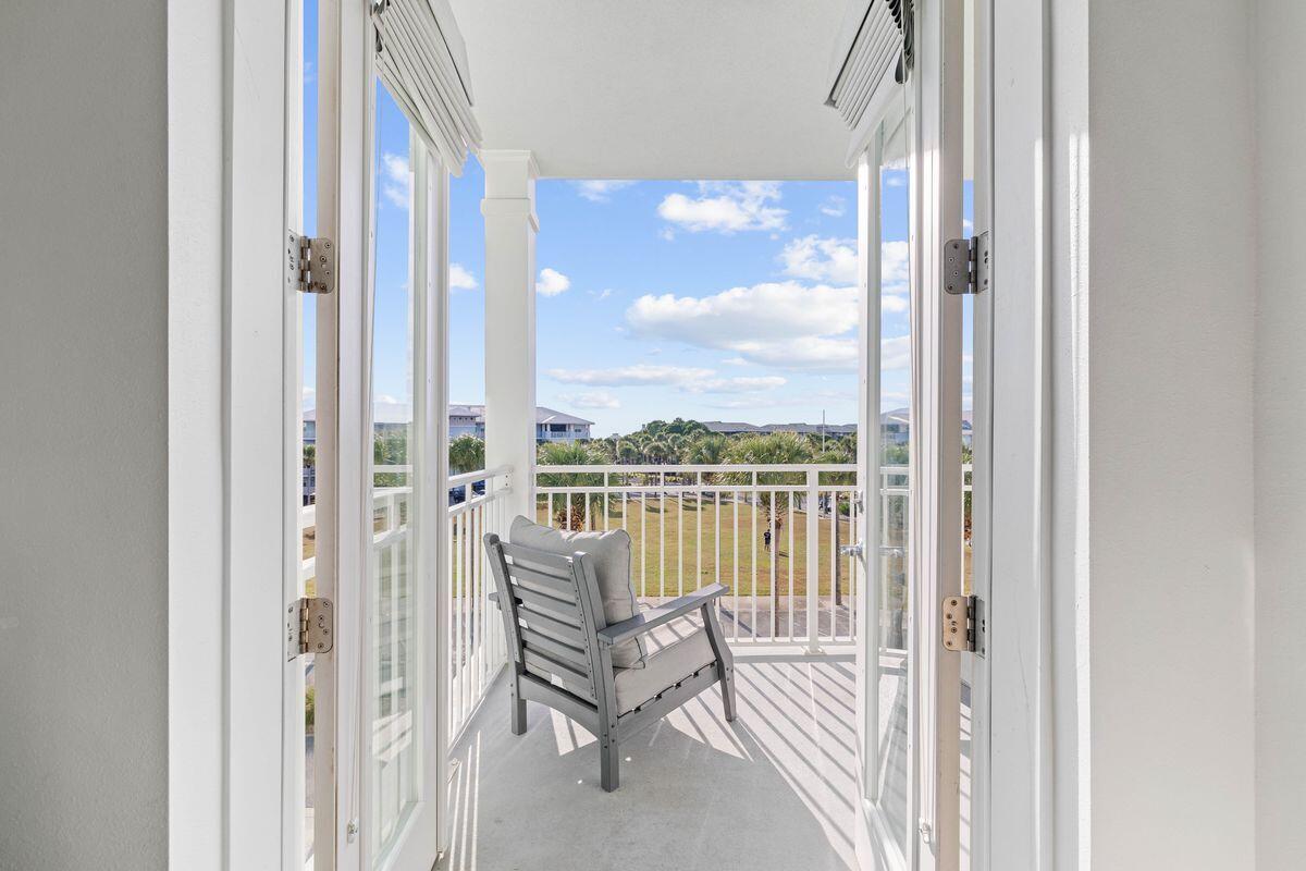 GULF PLACE RESIDENCES - Residential