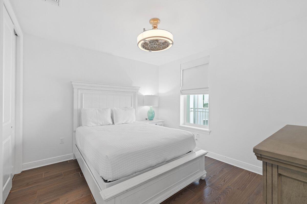 GULF PLACE RESIDENCES - Residential