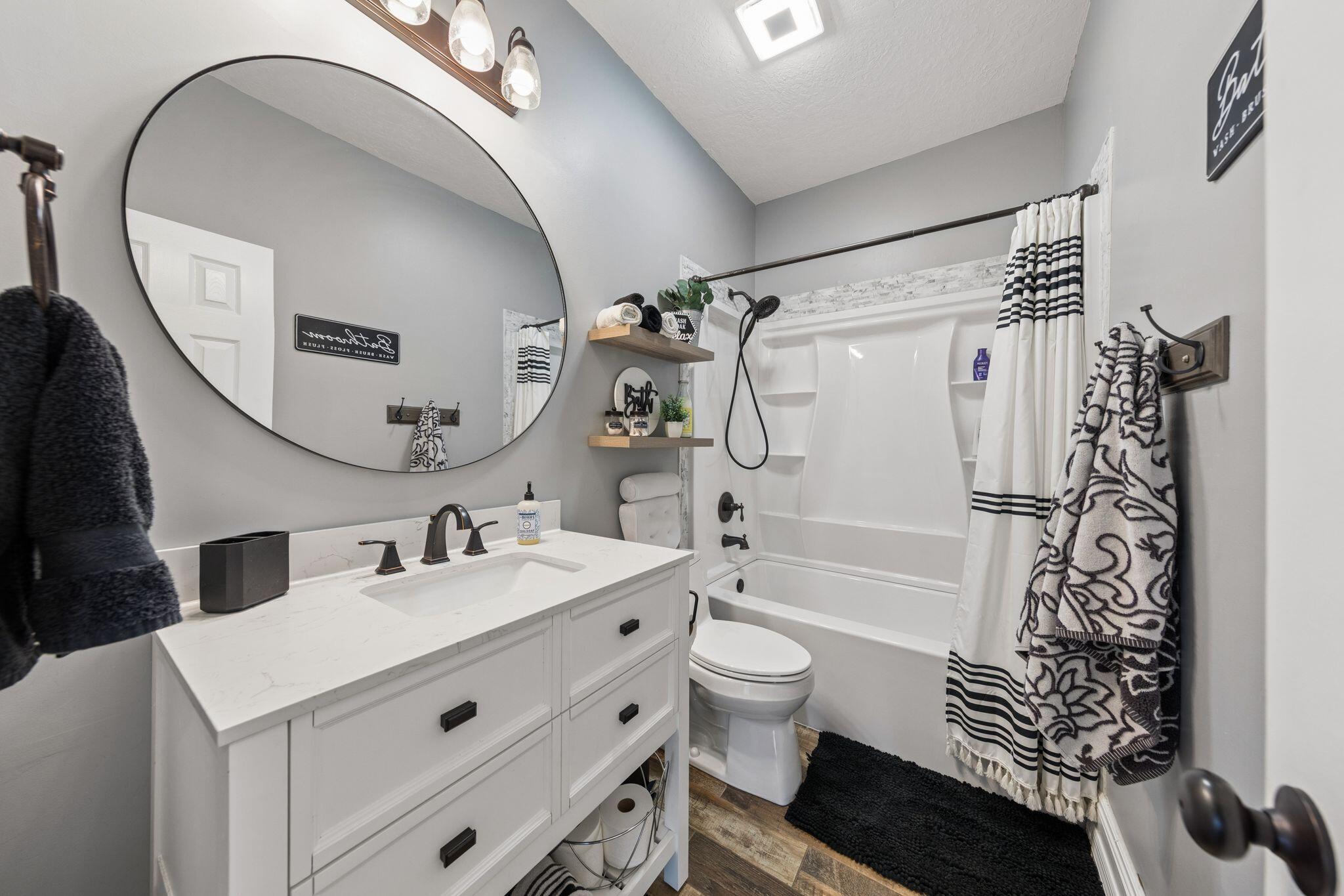 RAINTREE ESTATES - Residential