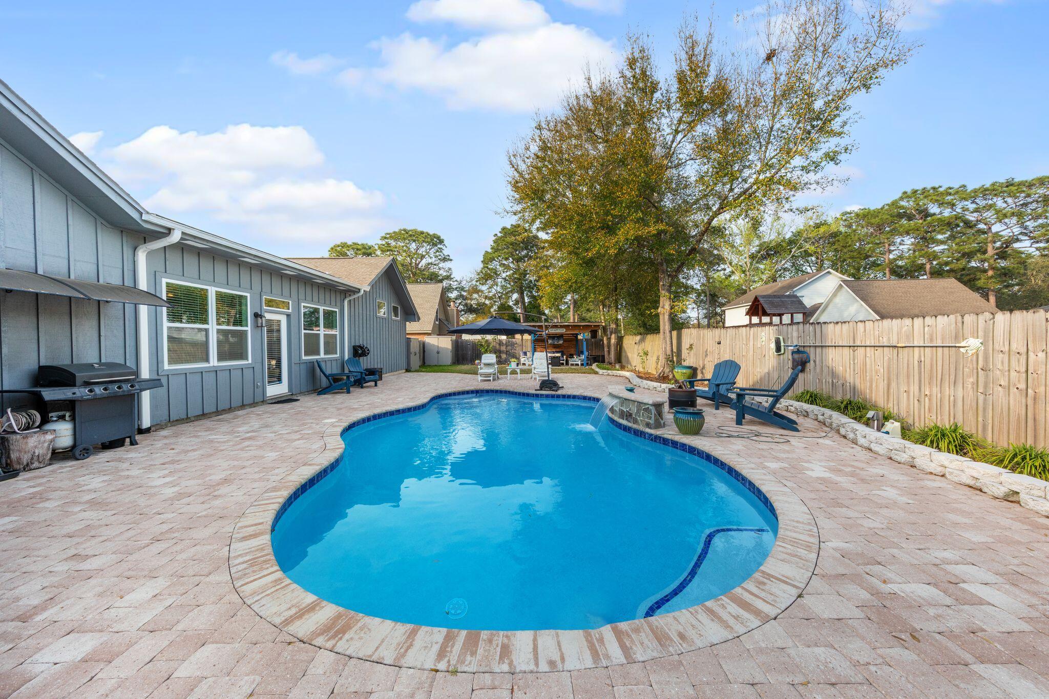 RAINTREE ESTATES - Residential