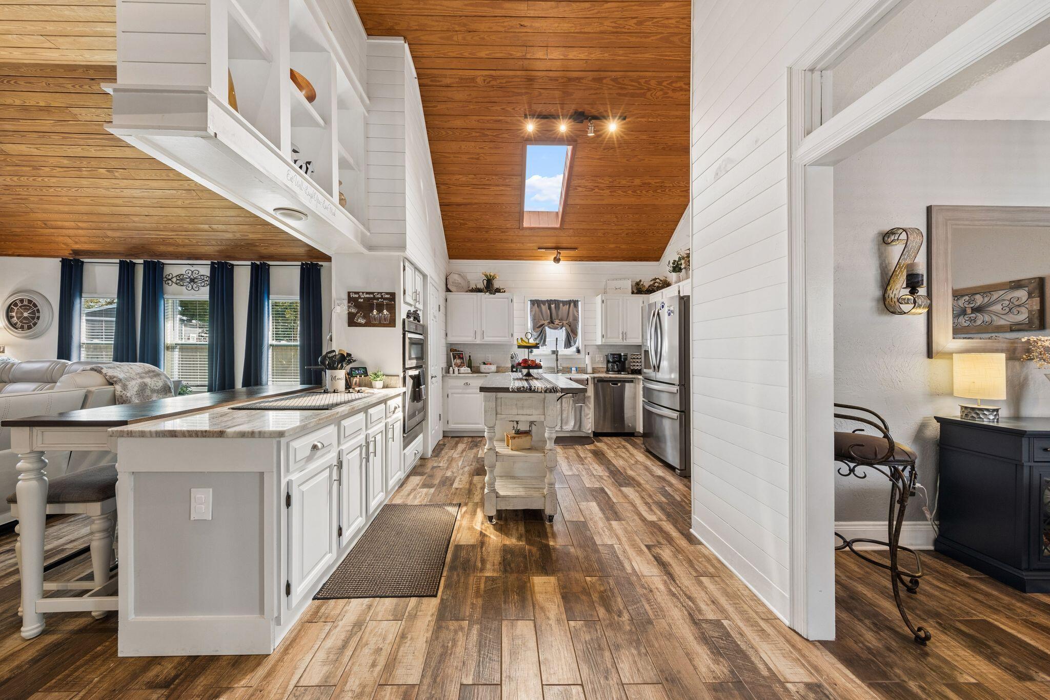 RAINTREE ESTATES - Residential