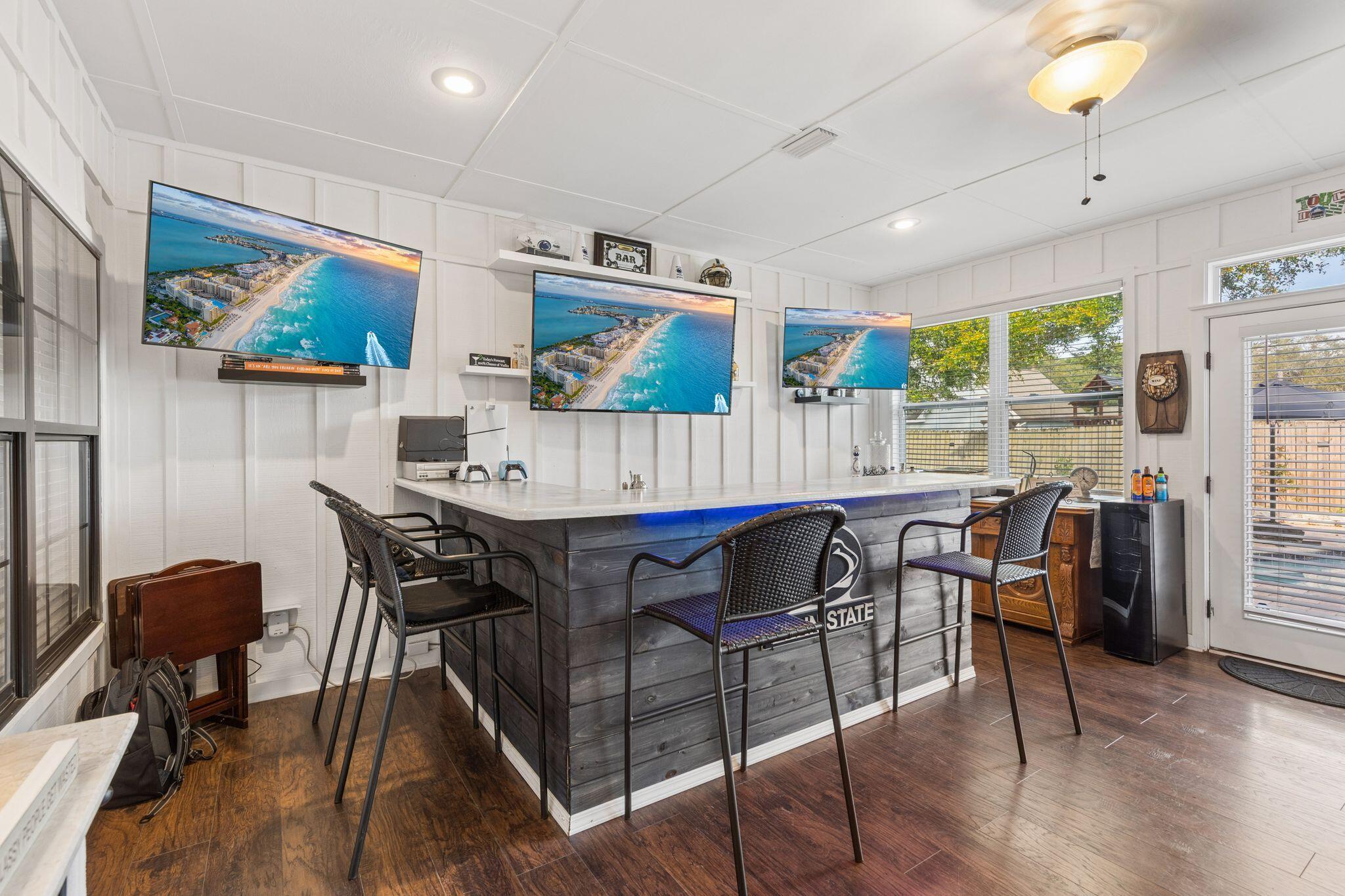 RAINTREE ESTATES - Residential