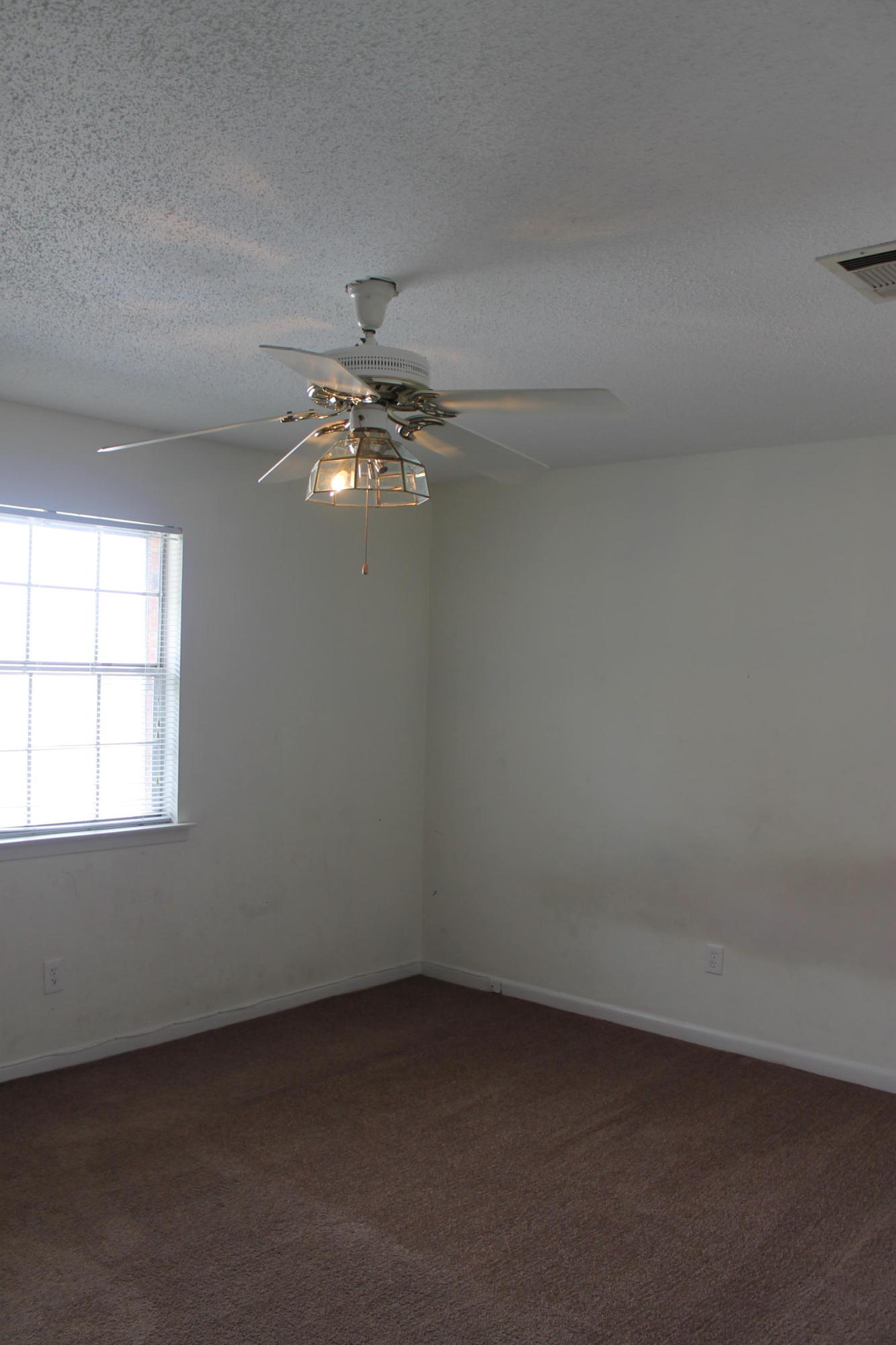 VALENCIA ARMS - Residential Lease