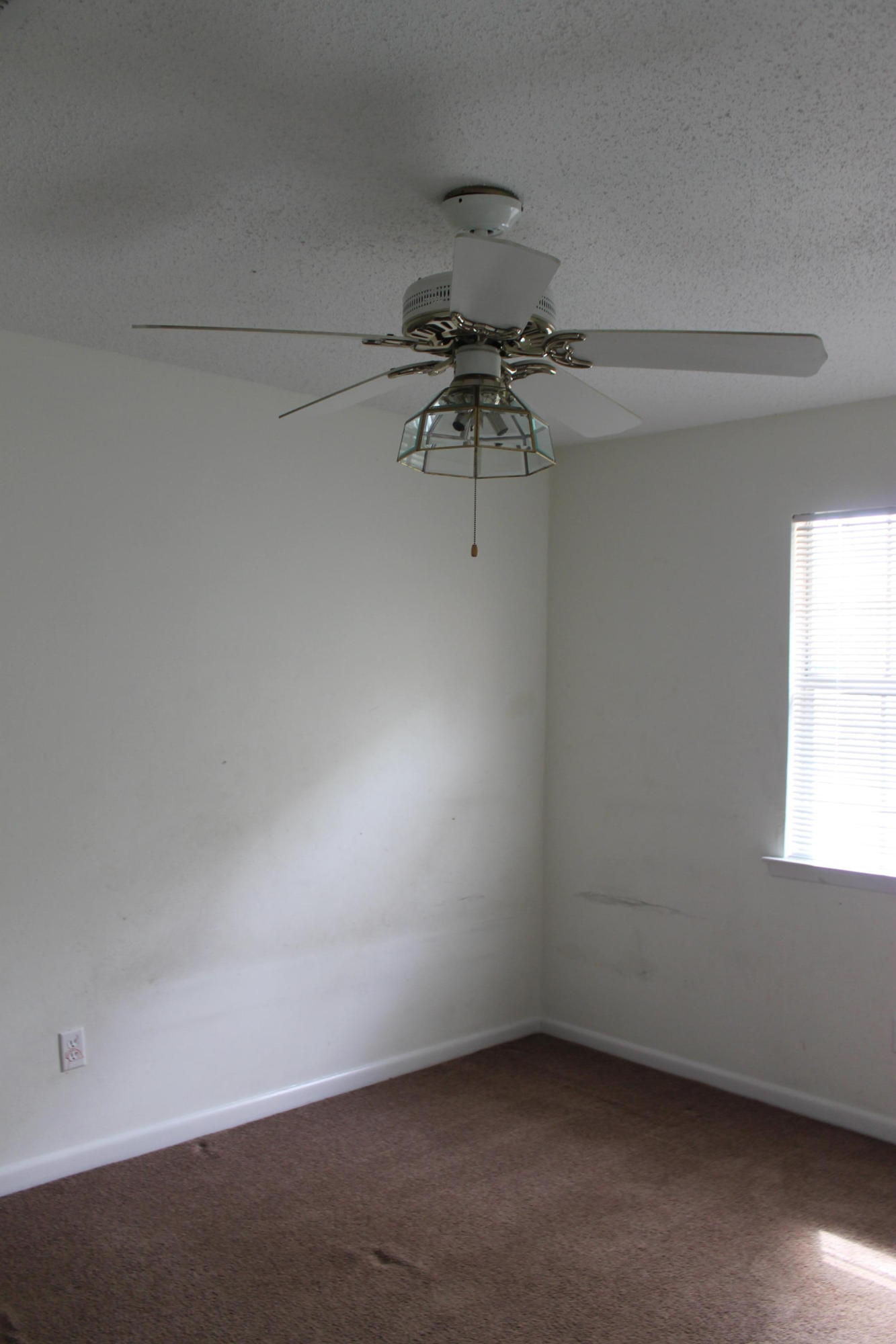 VALENCIA ARMS - Residential Lease