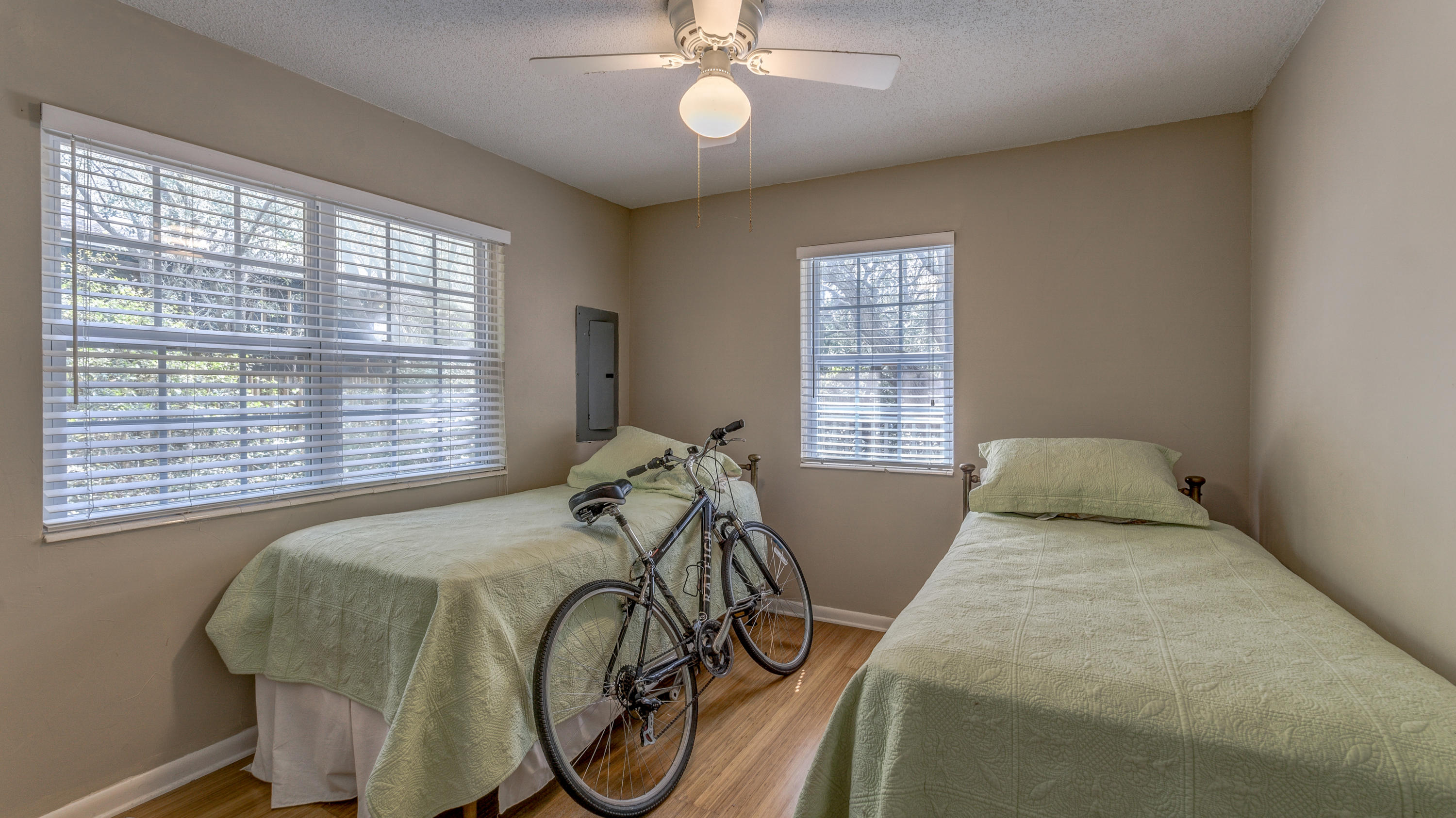 BEACH HIGHLANDS - Residential