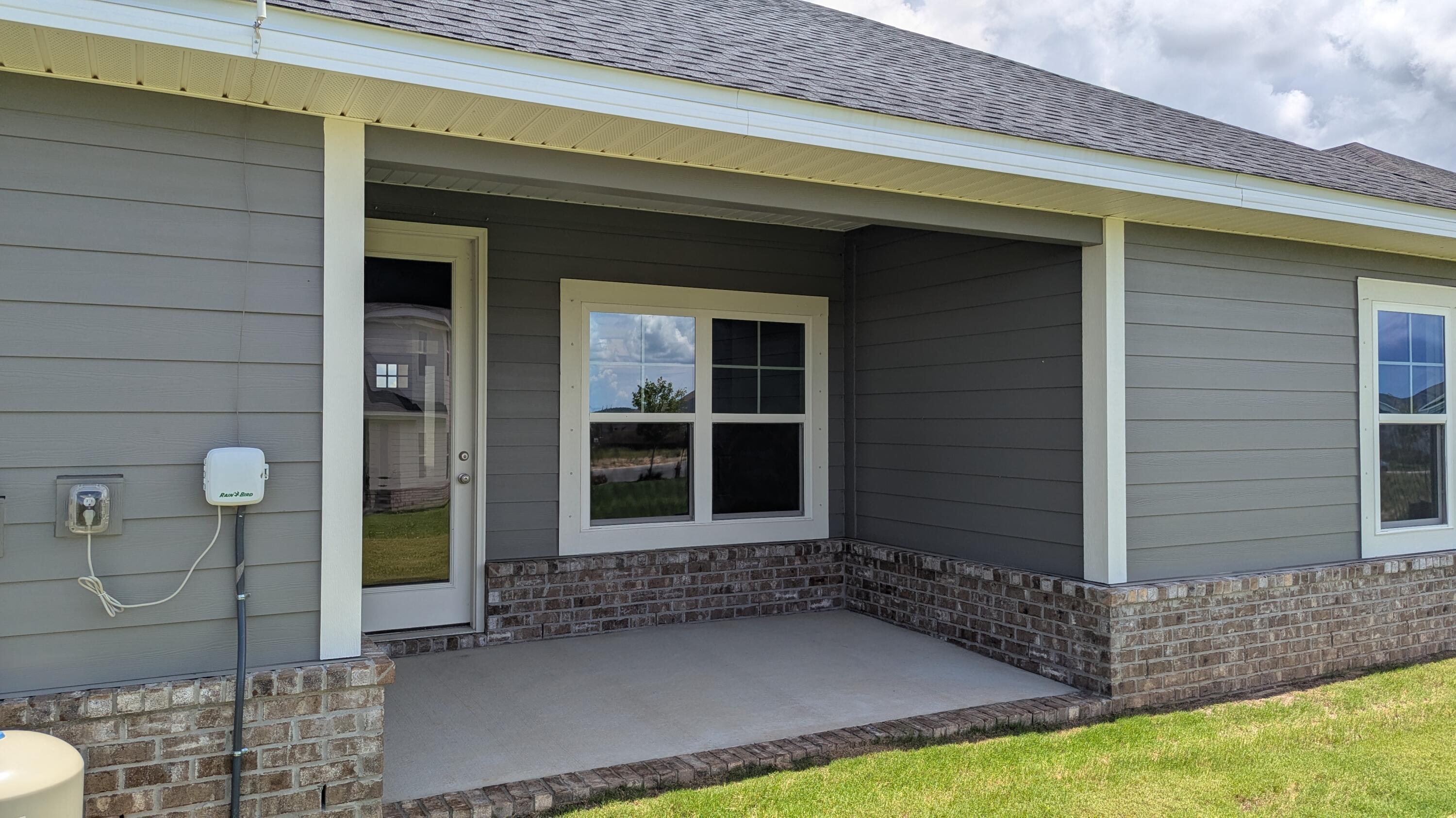 THE BLUFFS AT LAFAYETTE - Residential