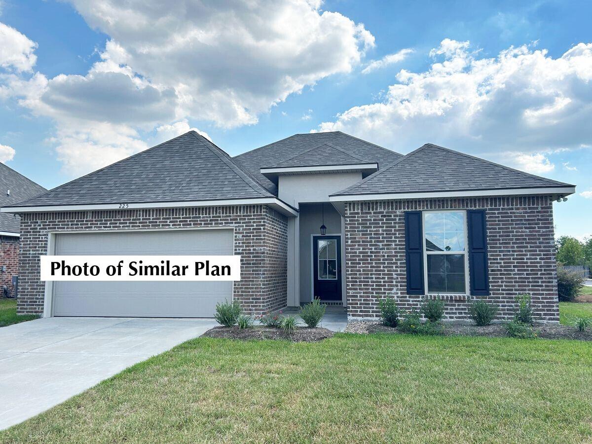 THE BLUFFS AT LAFAYETTE - Residential