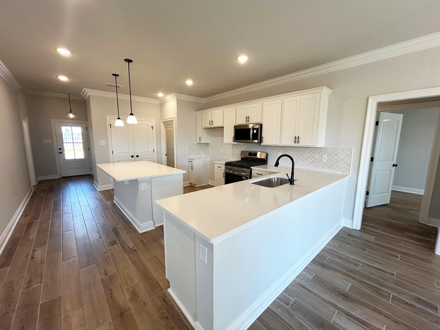 THE BLUFFS AT LAFAYETTE - Residential