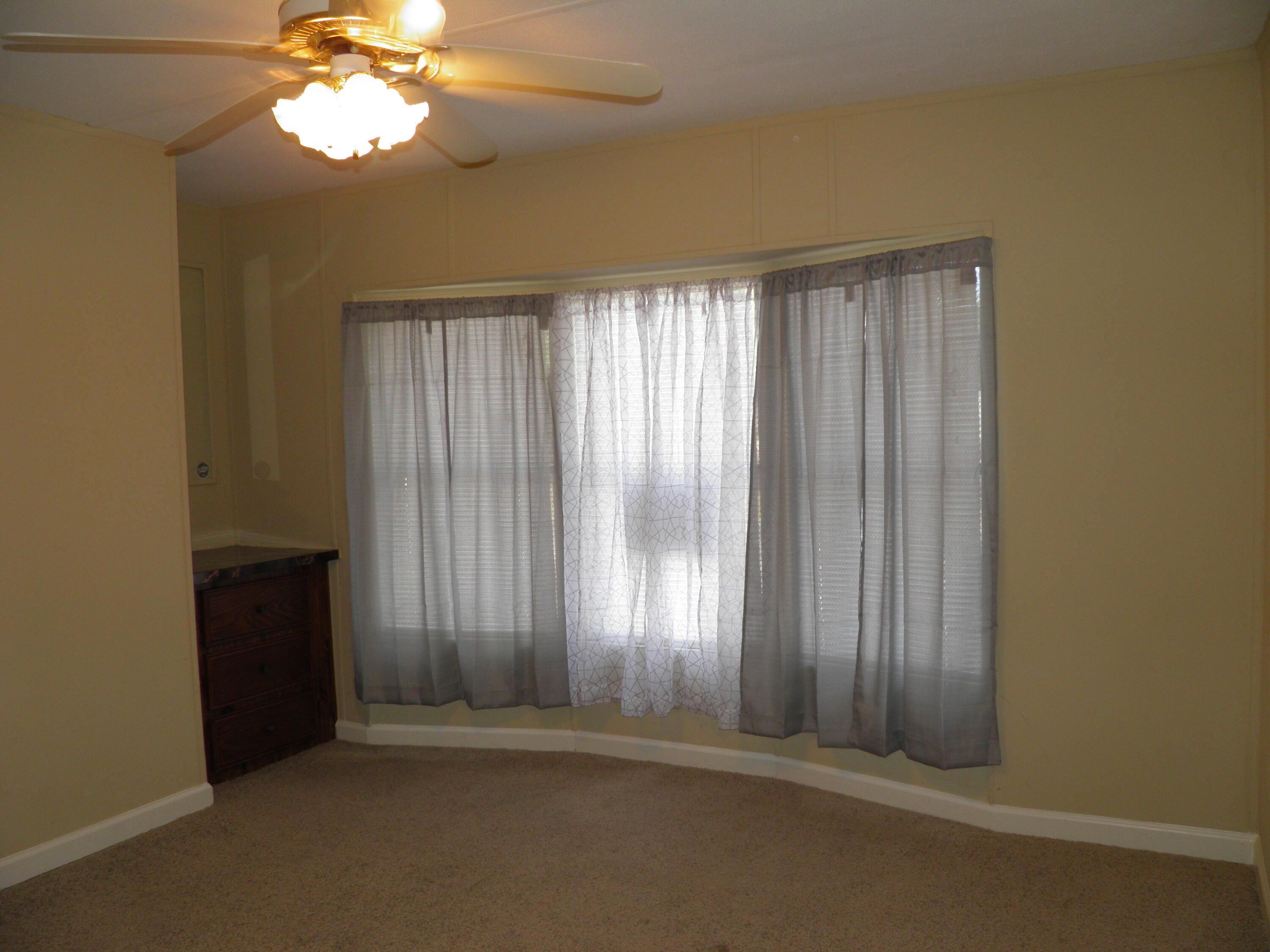 NO RECORDED SUBDIVISION - Residential Lease