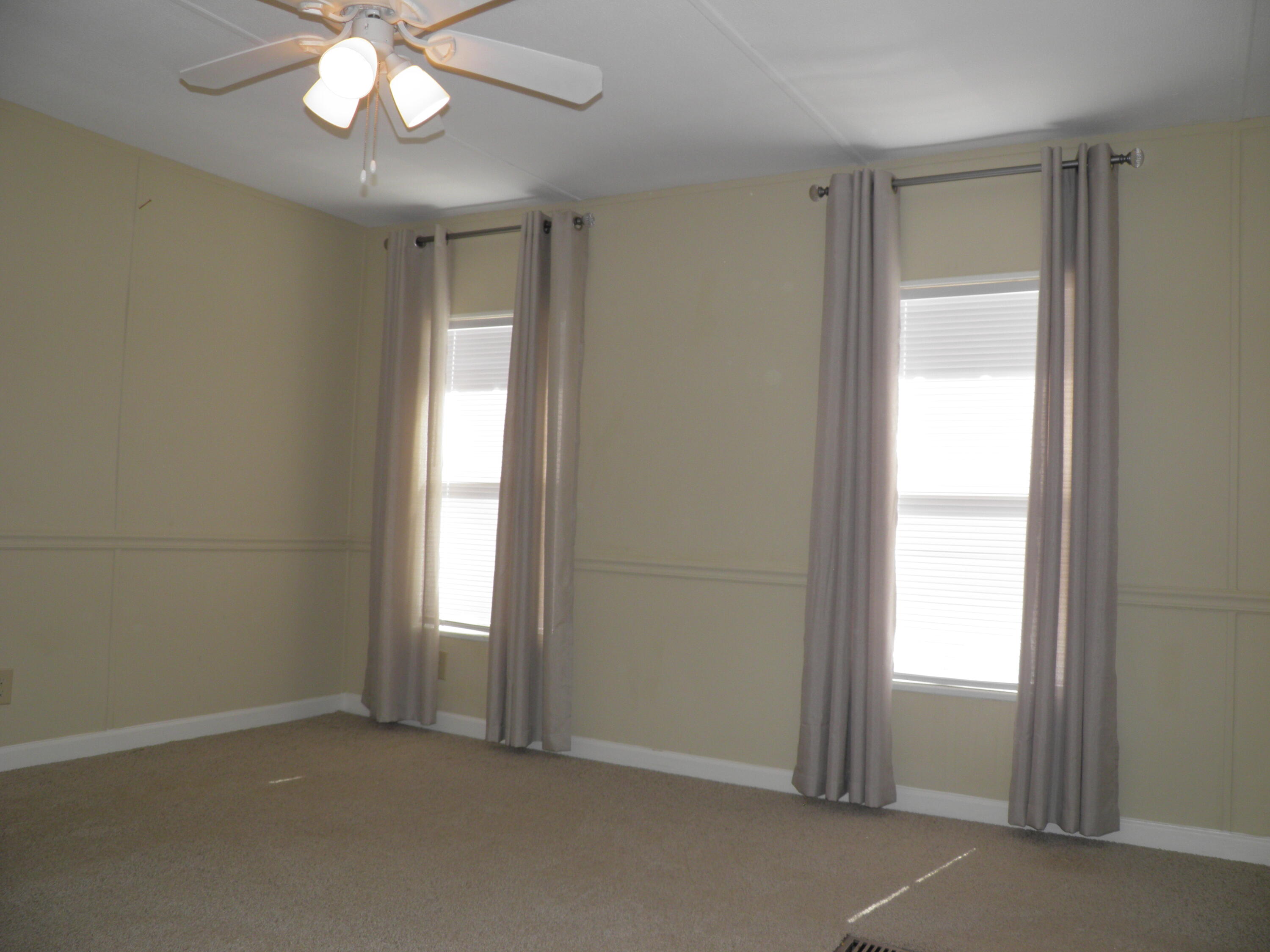 NO RECORDED SUBDIVISION - Residential Lease