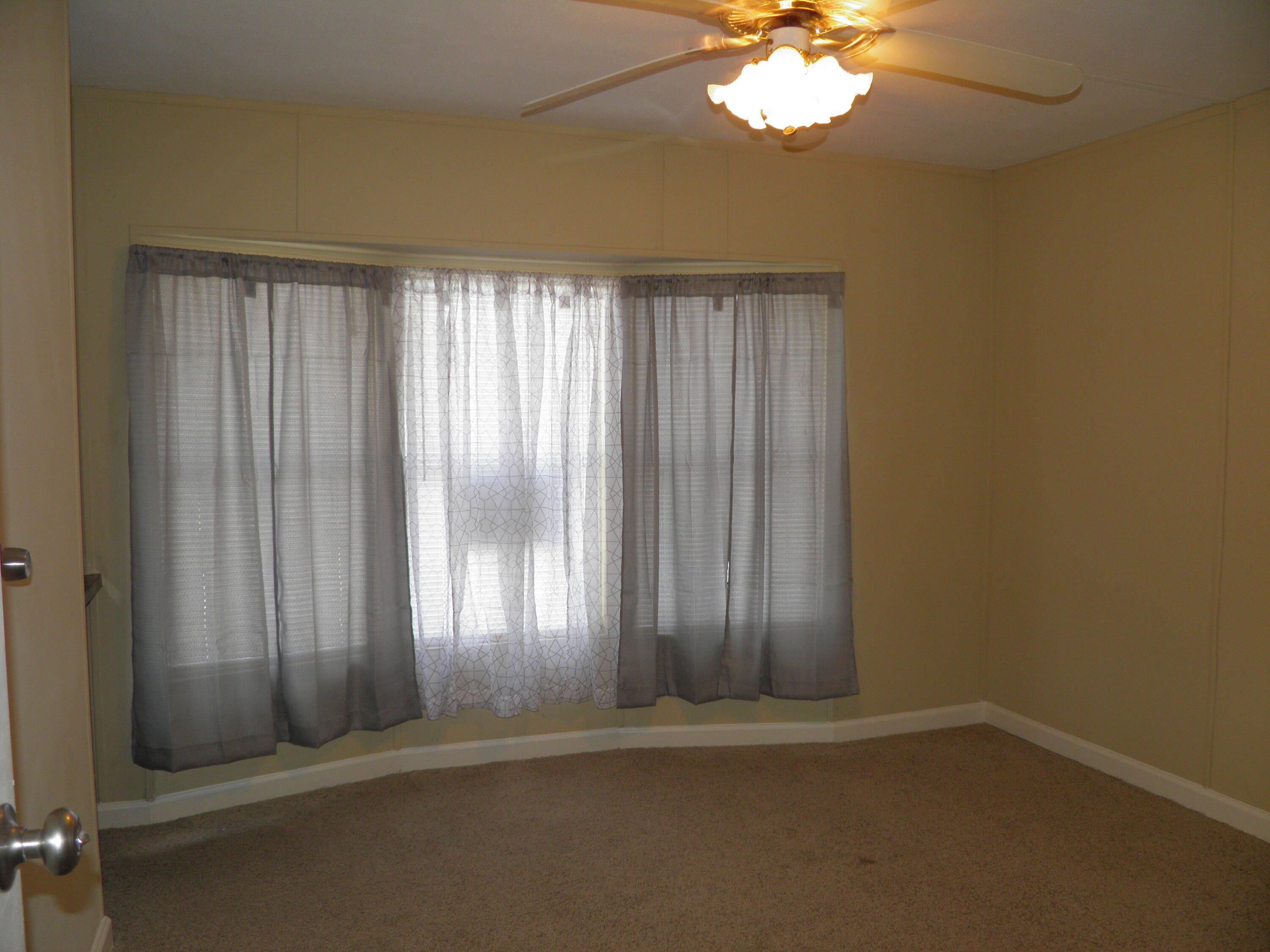NO RECORDED SUBDIVISION - Residential Lease