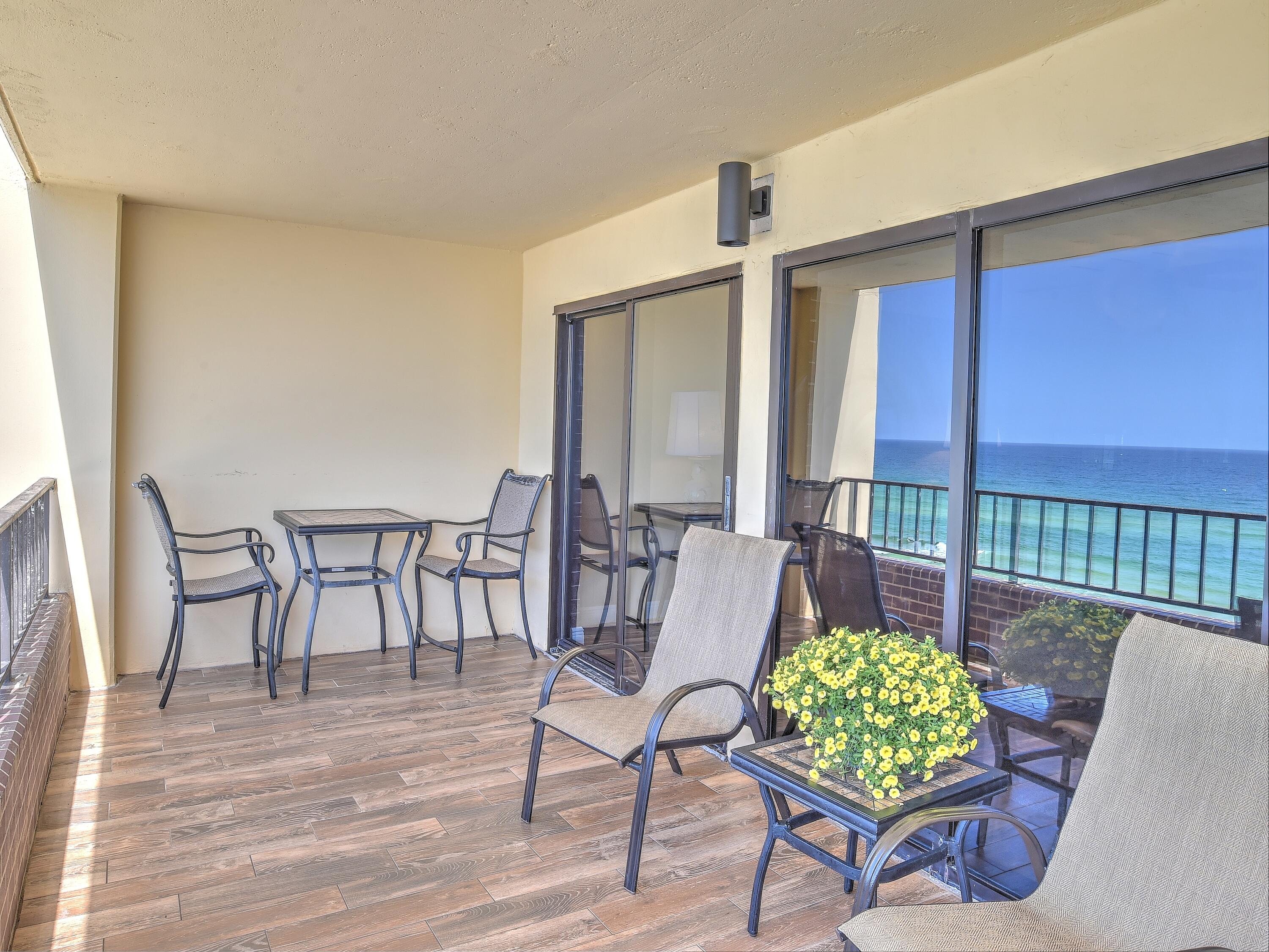 Surf Dweller Condomiiums - Residential