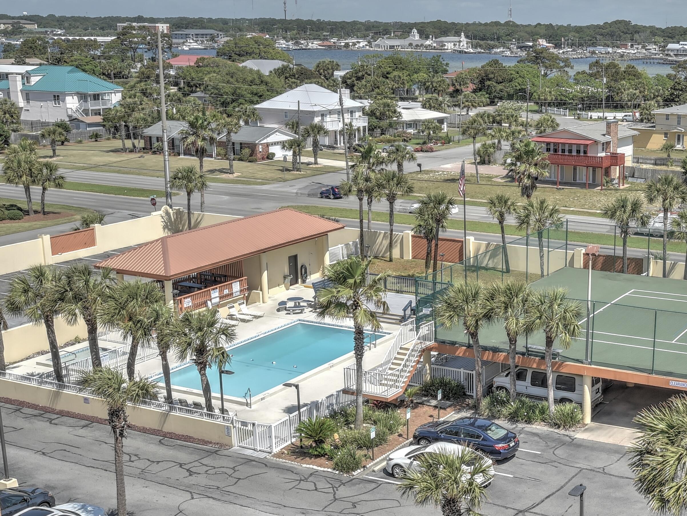 Surf Dweller Condomiiums - Residential