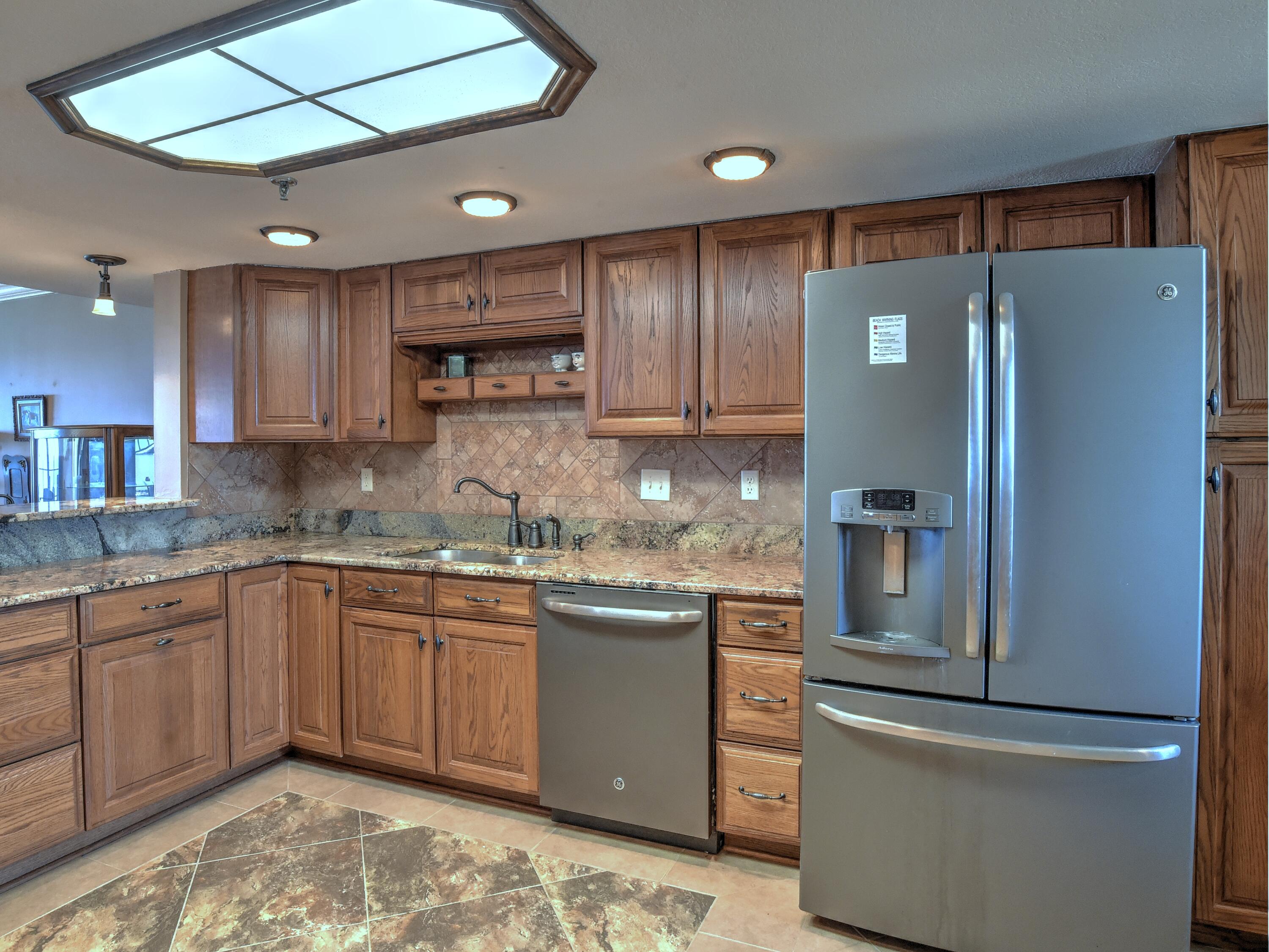 Surf Dweller Condomiiums - Residential