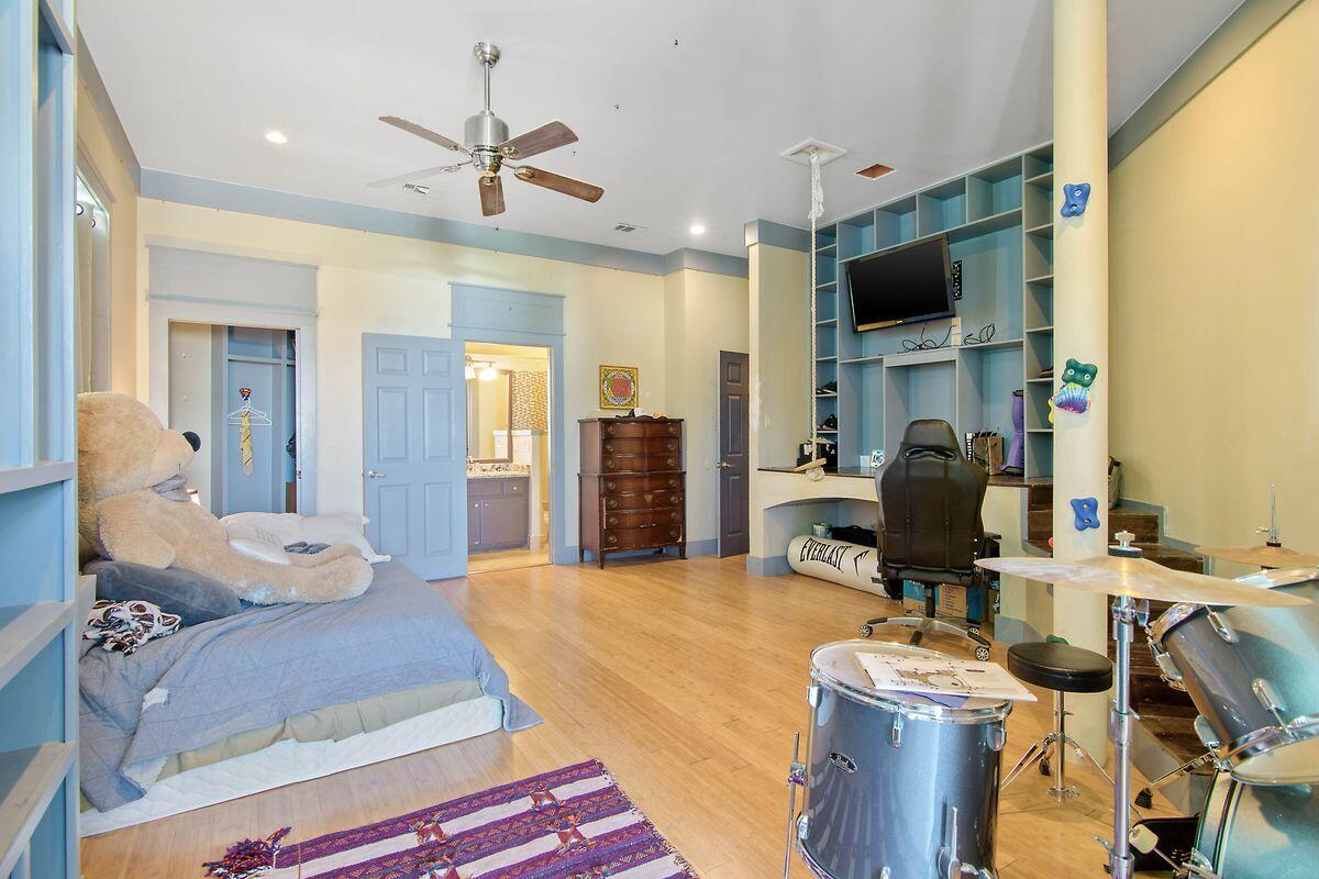 GULF LAKE BEACHES ESTATES - Residential
