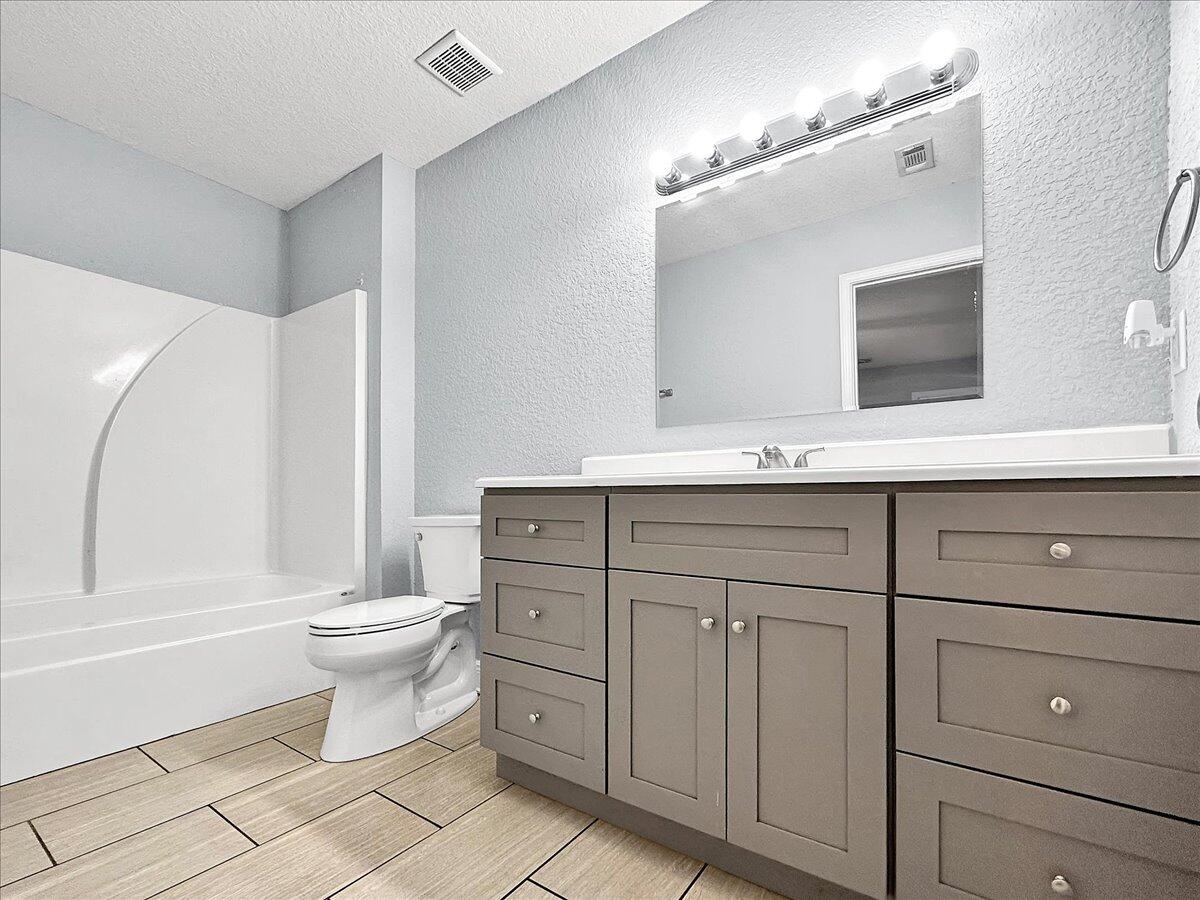 TRAILWOOD ESTATES - Residential