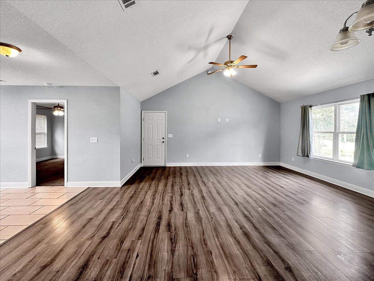 TRAILWOOD ESTATES - Residential