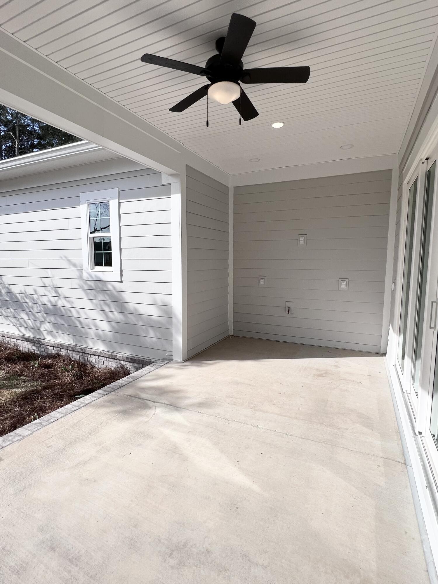 Deer Moss Creek - Residential