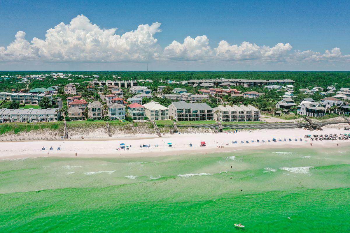 BLUE MOUNTAIN BEACH - Residential