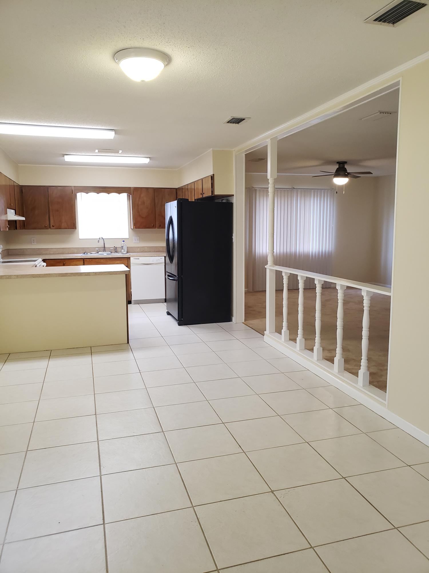 LONGWOOD S/D 4TH ADDN - Residential Lease