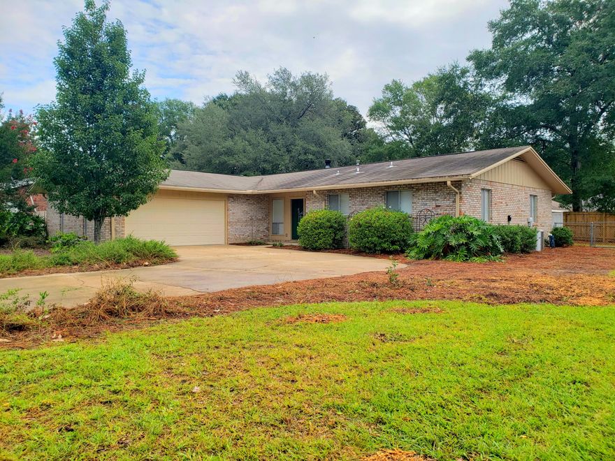 Single story 3 bedroom home in Poquito Bayou neighborhood. Two full bathrooms (master bath has a large walk in shower - no tub). Separate dining, kitchen, & living area. Carpet throughout. The oversized living room features a working, wood burning stove with brick hearth. Separate laundry room in garage with a second useable refrigerator. Off the living room you will find a 355sqft screened in porch and fully fenced back yard. Owner has requested no pets - not negotiable. 8 minute drive from Eglin AFB and an elementary school in the neighborhood. Available 8/8/20.