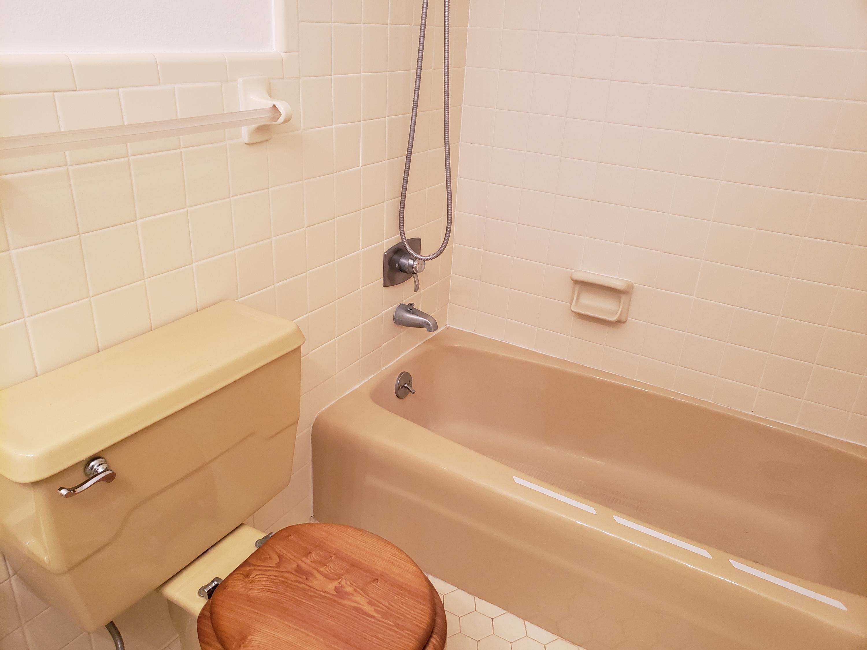 LONGWOOD S/D 4TH ADDN - Residential Lease