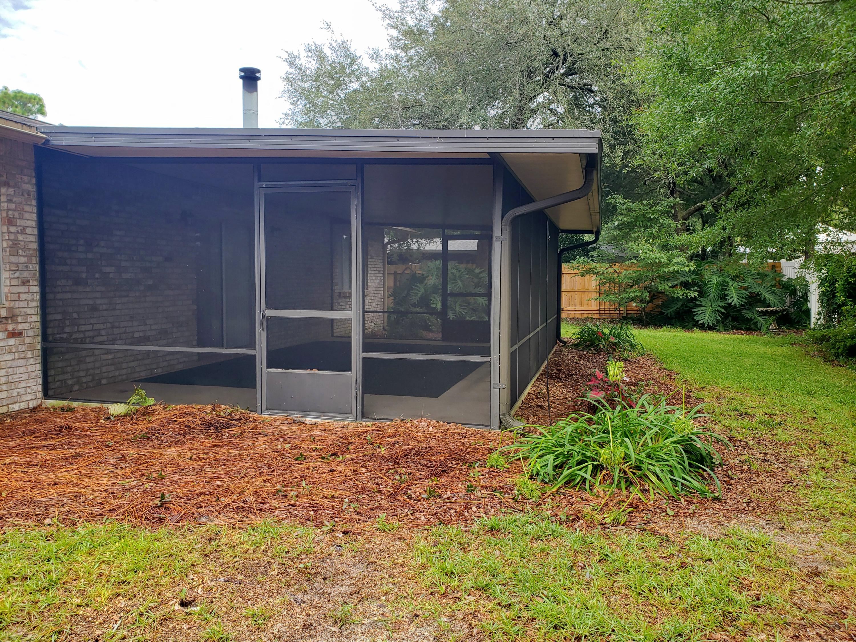 LONGWOOD S/D 4TH ADDN - Residential Lease