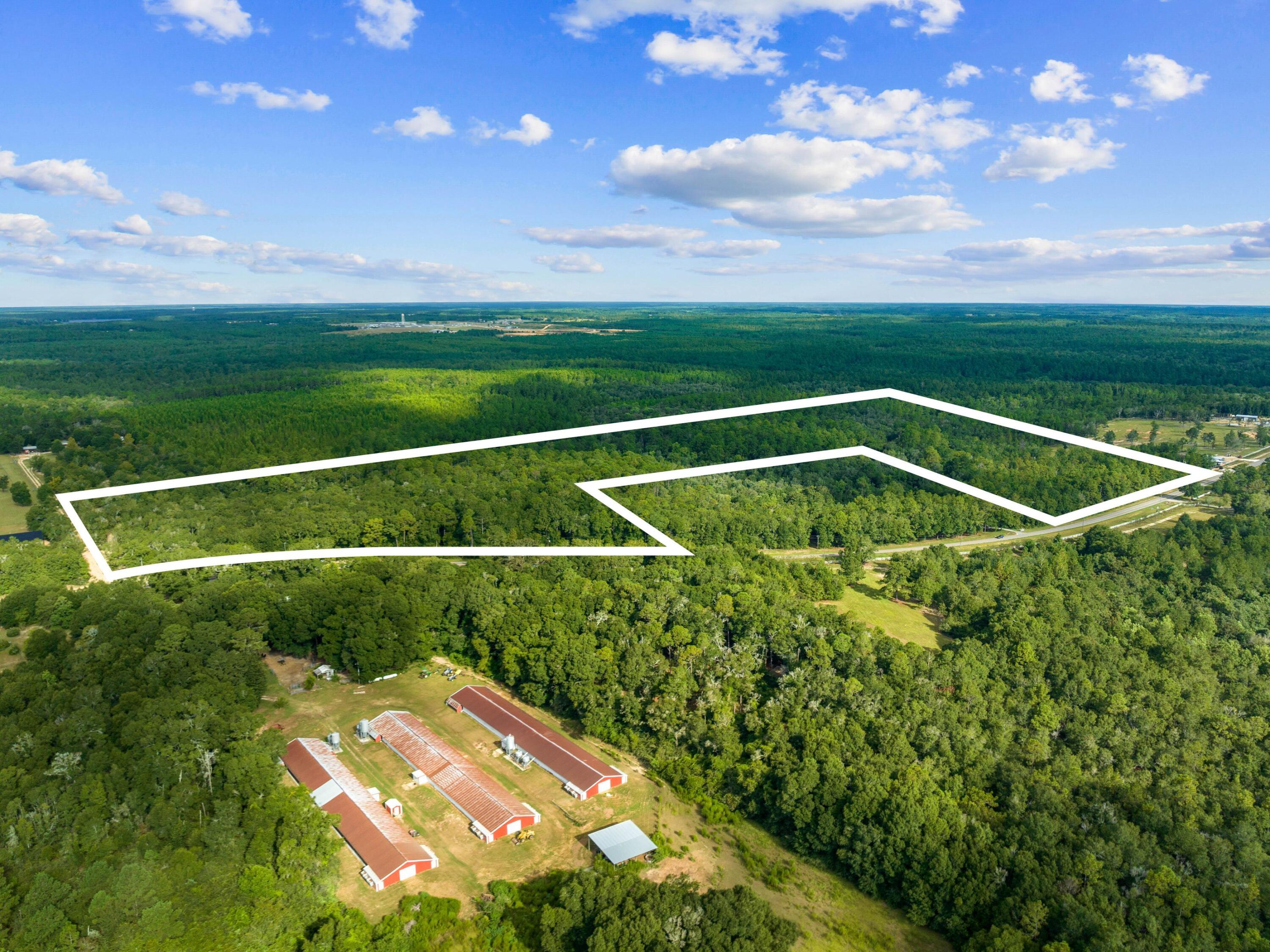 NO RECORDED SUBDIVISION - Land