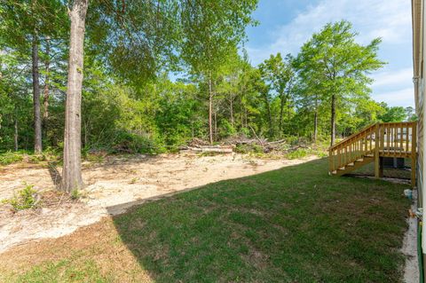 A home in DeFuniak Springs