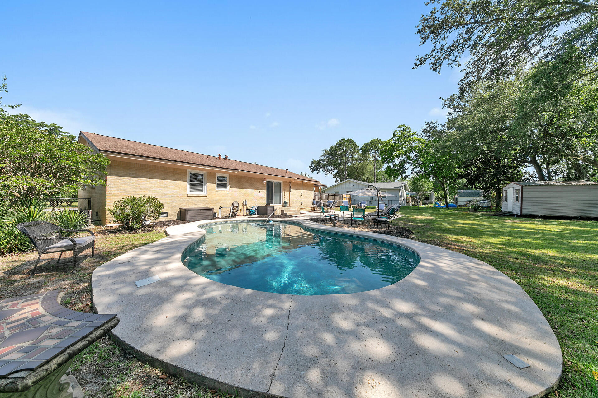 COMMODORE PLACE - Residential