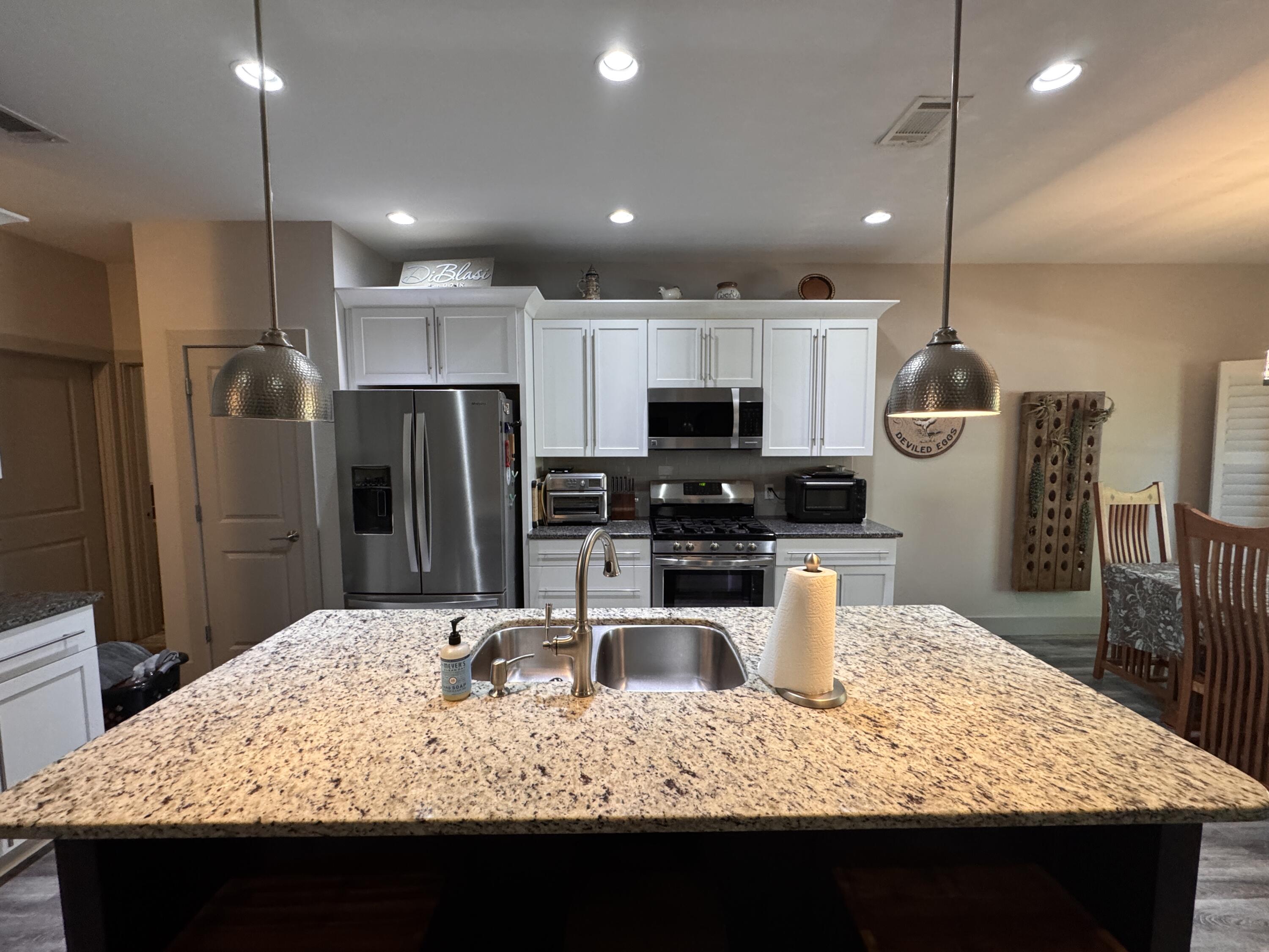 SAVANNAH OAKS - Residential Lease