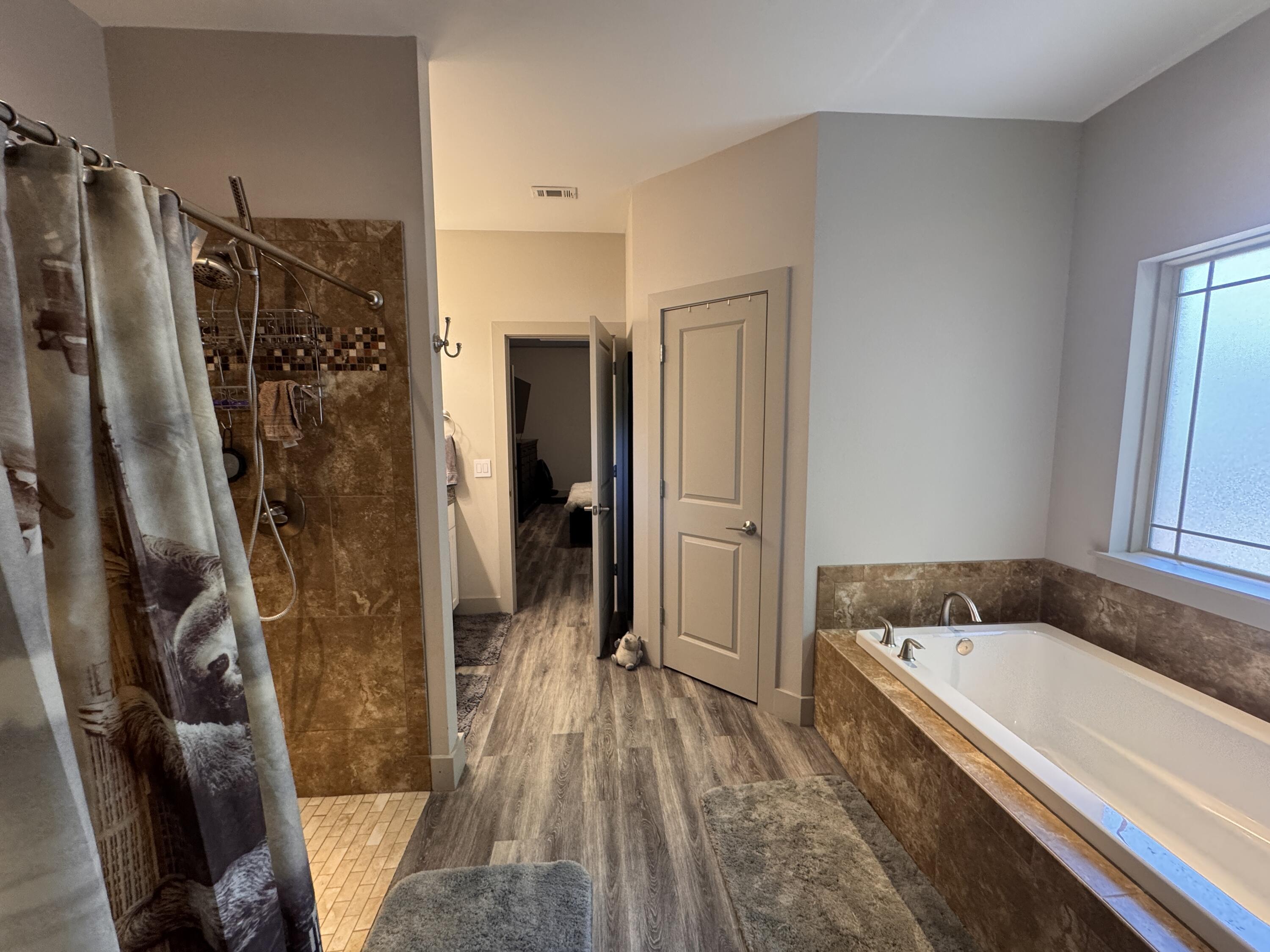 SAVANNAH OAKS - Residential Lease