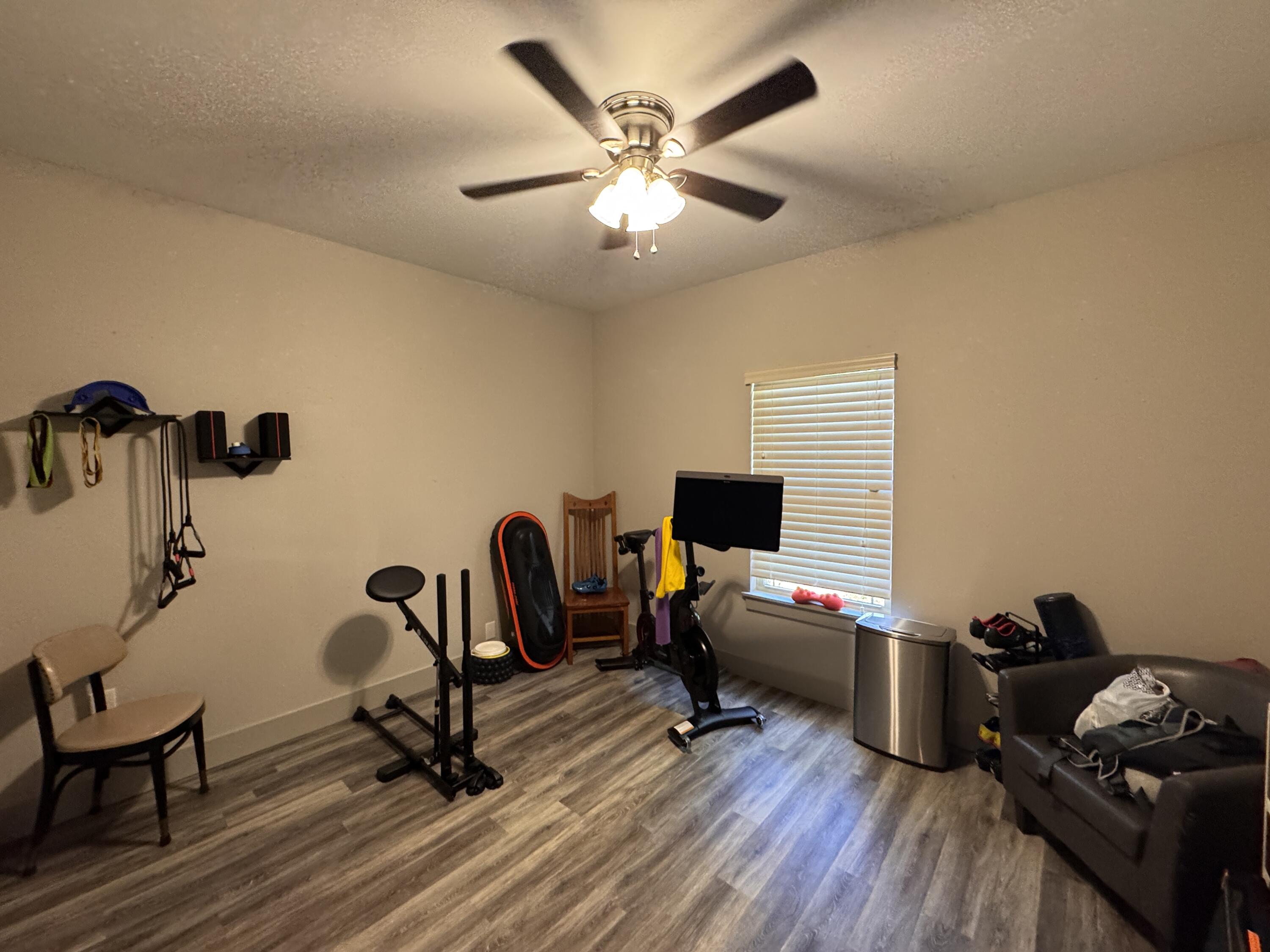 SAVANNAH OAKS - Residential Lease