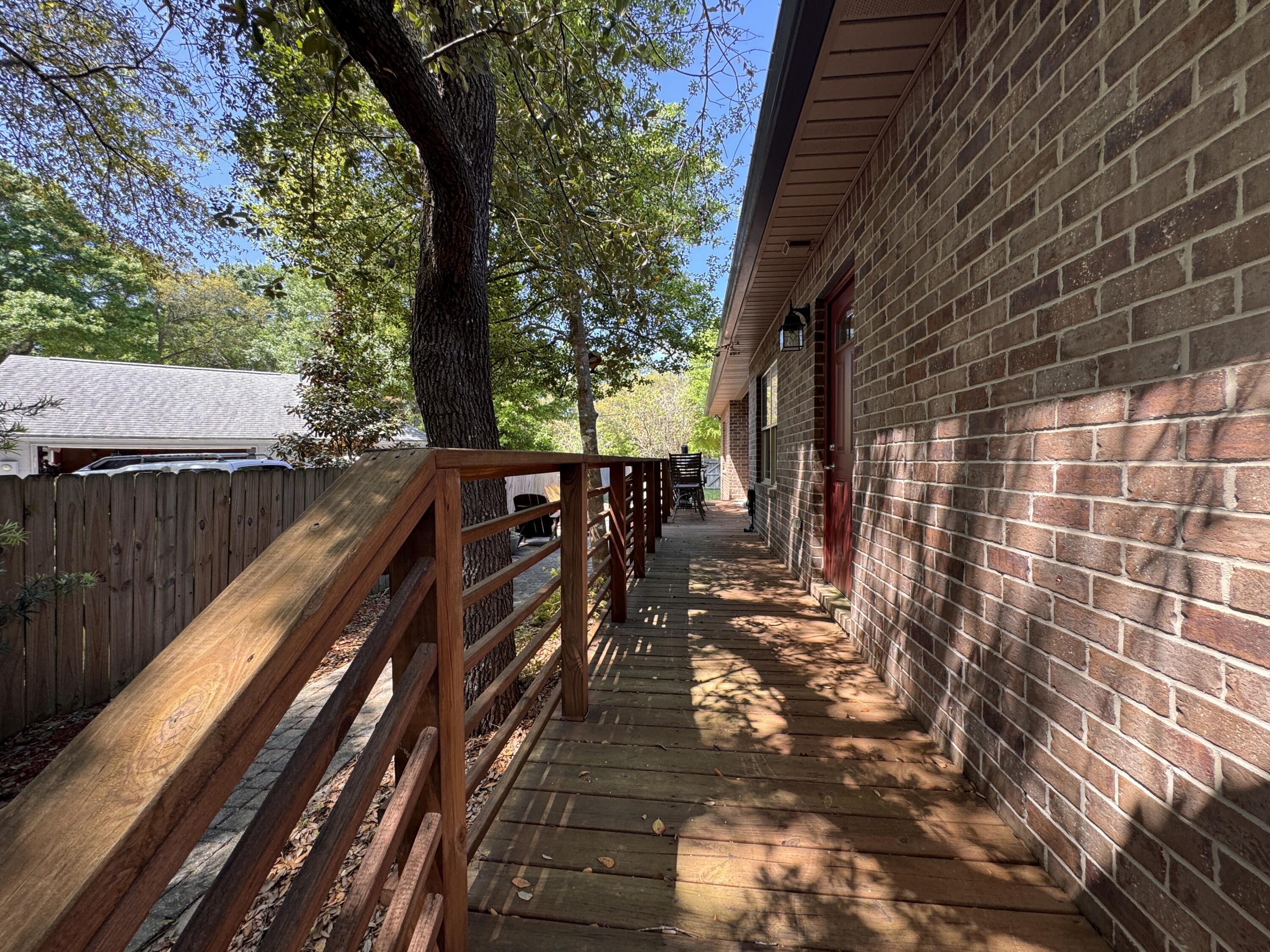 SAVANNAH OAKS - Residential Lease