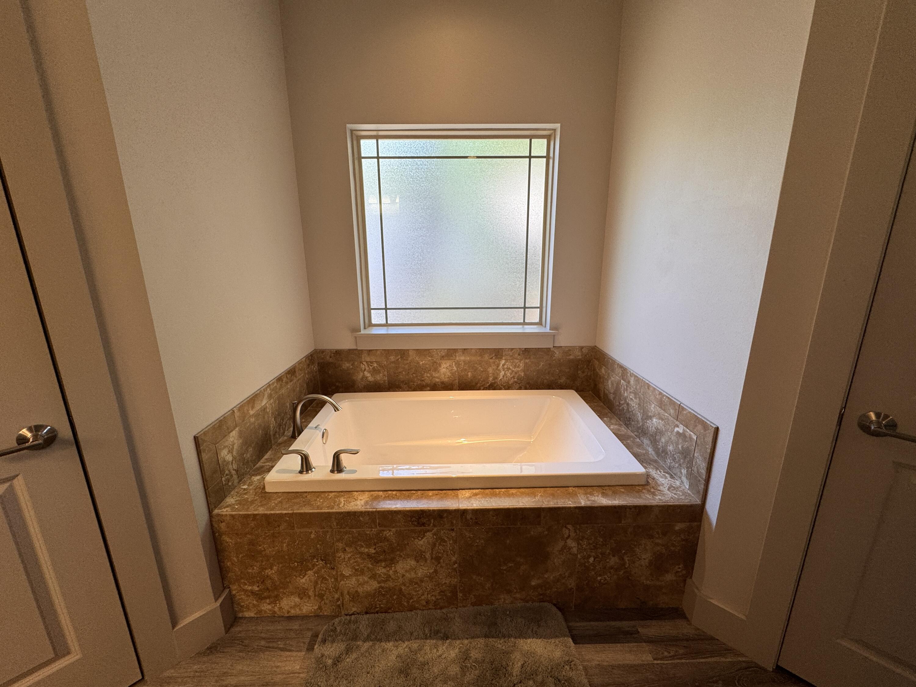 SAVANNAH OAKS - Residential Lease