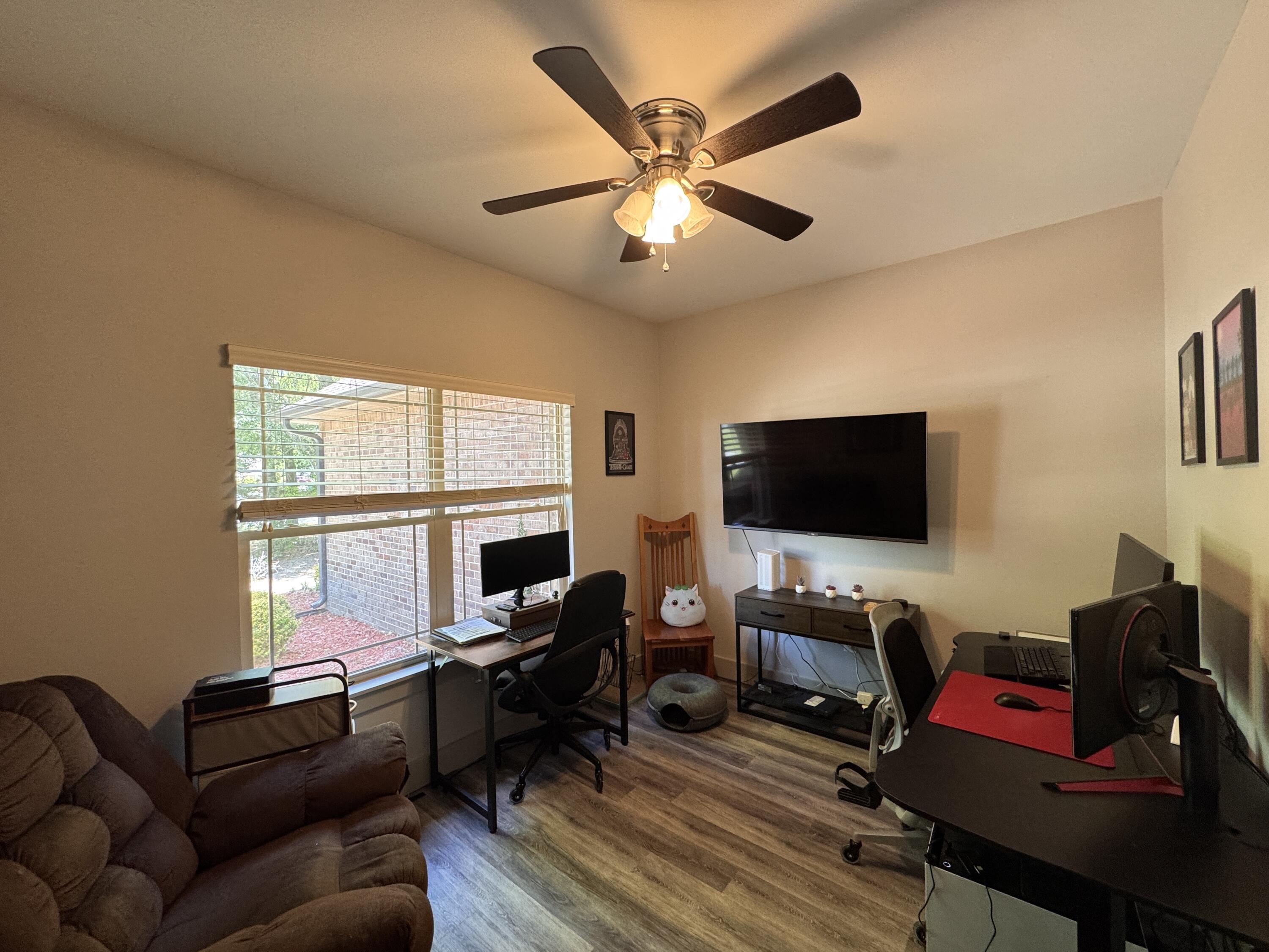 SAVANNAH OAKS - Residential Lease