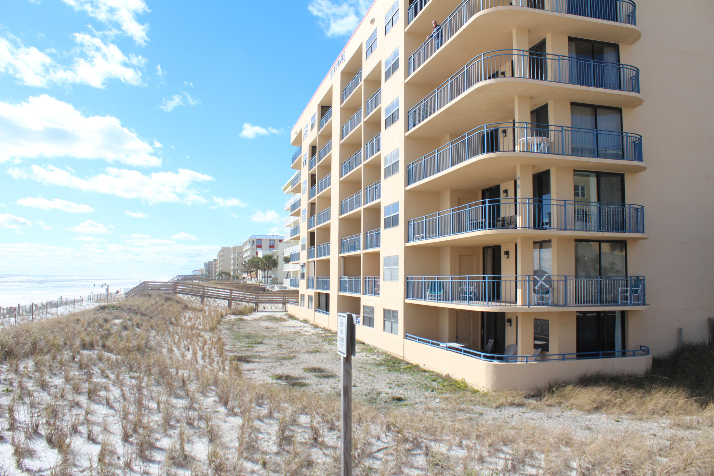 NAUTILUS CONDO - Residential